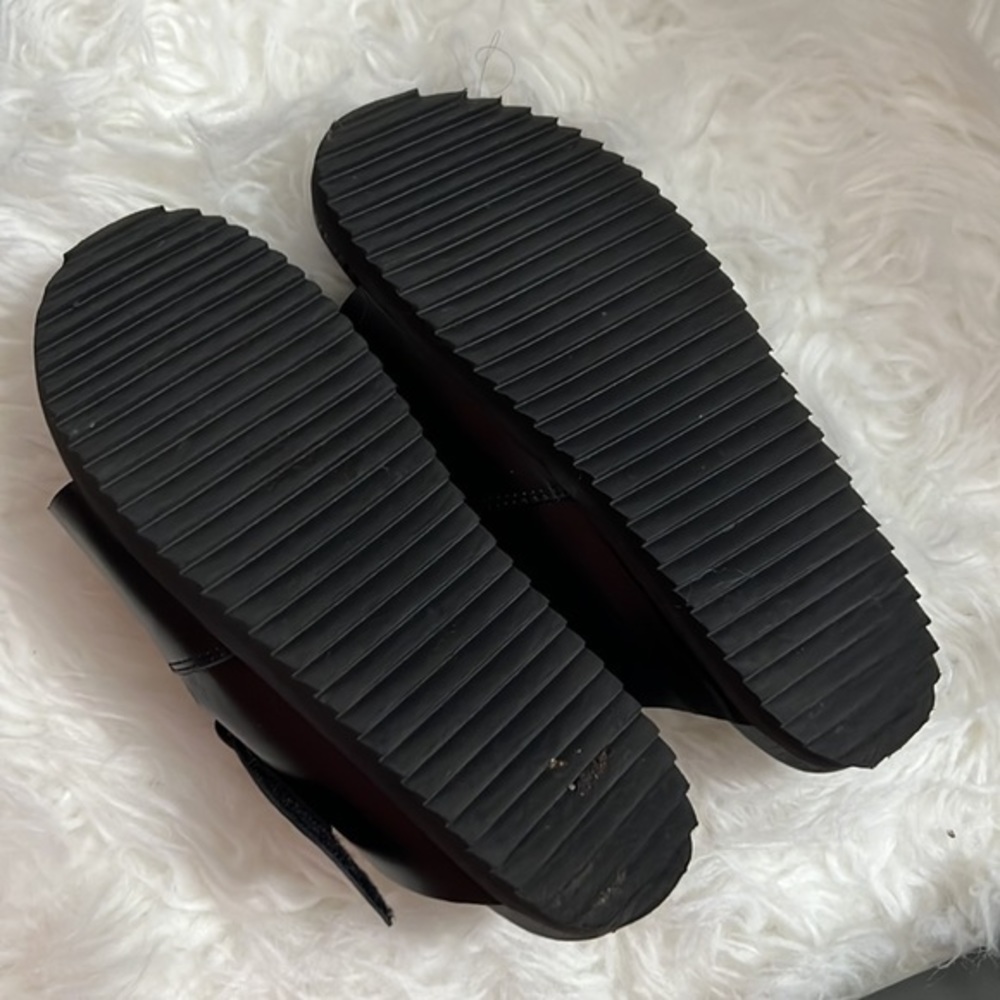 Versace‎ slides - Picture 2 of 7